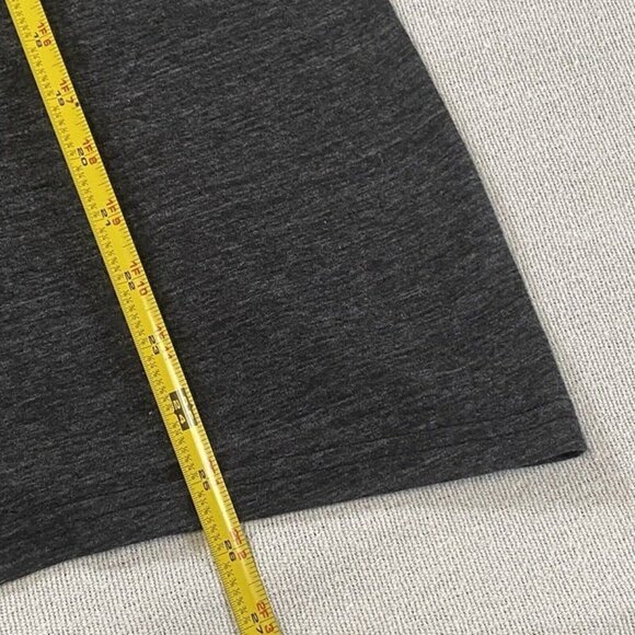 Disney Greetings From Agrabah Aladdin Postcard Genie T-shirt Size Small S Black - Picture 4 of 7